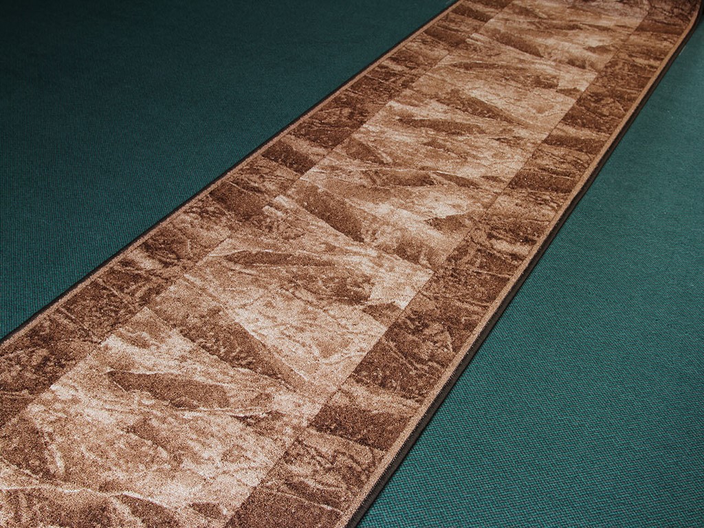 Běhoun Sardis 42 koberec bytový šíře 1,00 m Hnědá